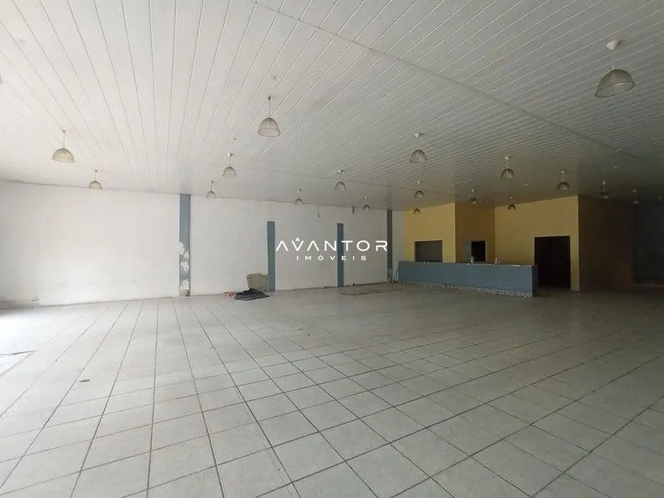 Pavilhão com 3 salas para alugar em Duque de Caxias, Santa Maria/RS — foto 11 de 23