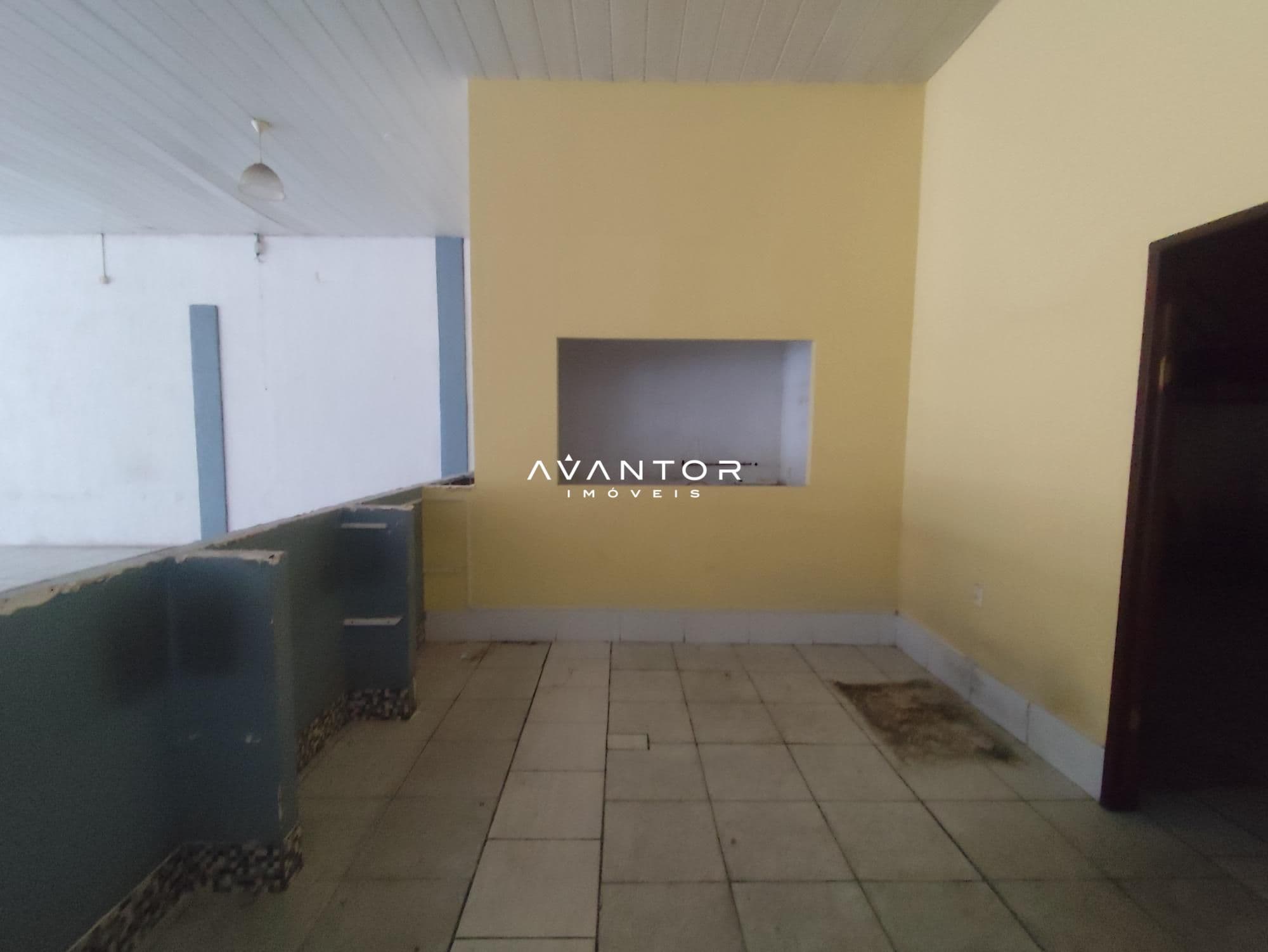 Pavilhão com 3 salas para alugar em Duque de Caxias, Santa Maria/RS — foto 8 de 23