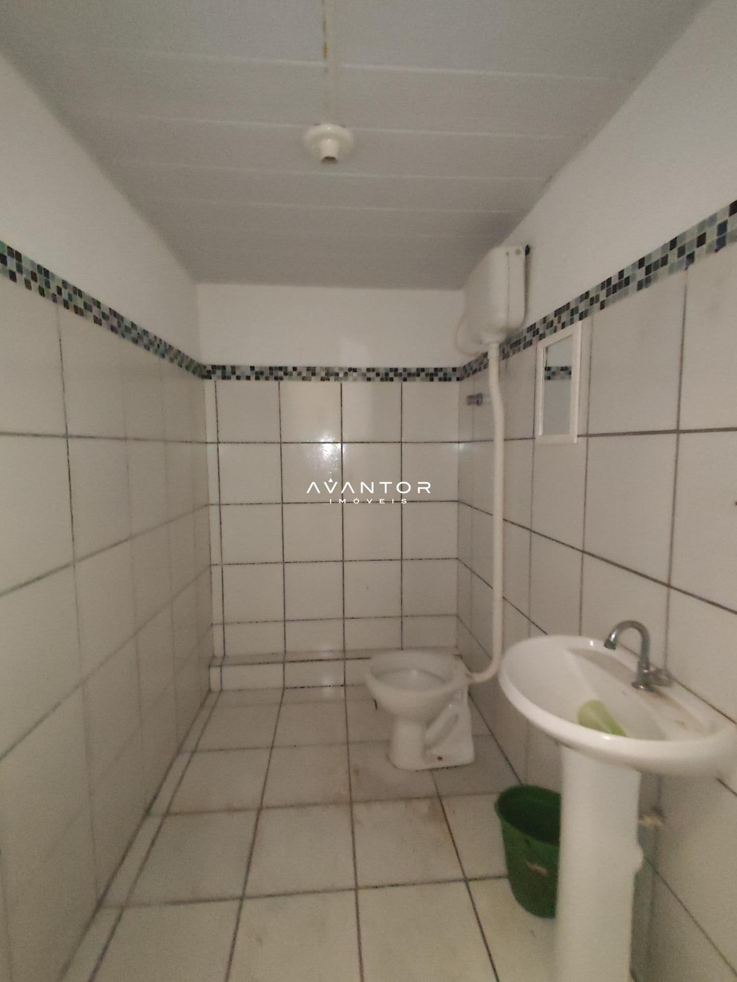 Pavilhão com 3 salas para alugar em Duque de Caxias, Santa Maria/RS — foto 18 de 23