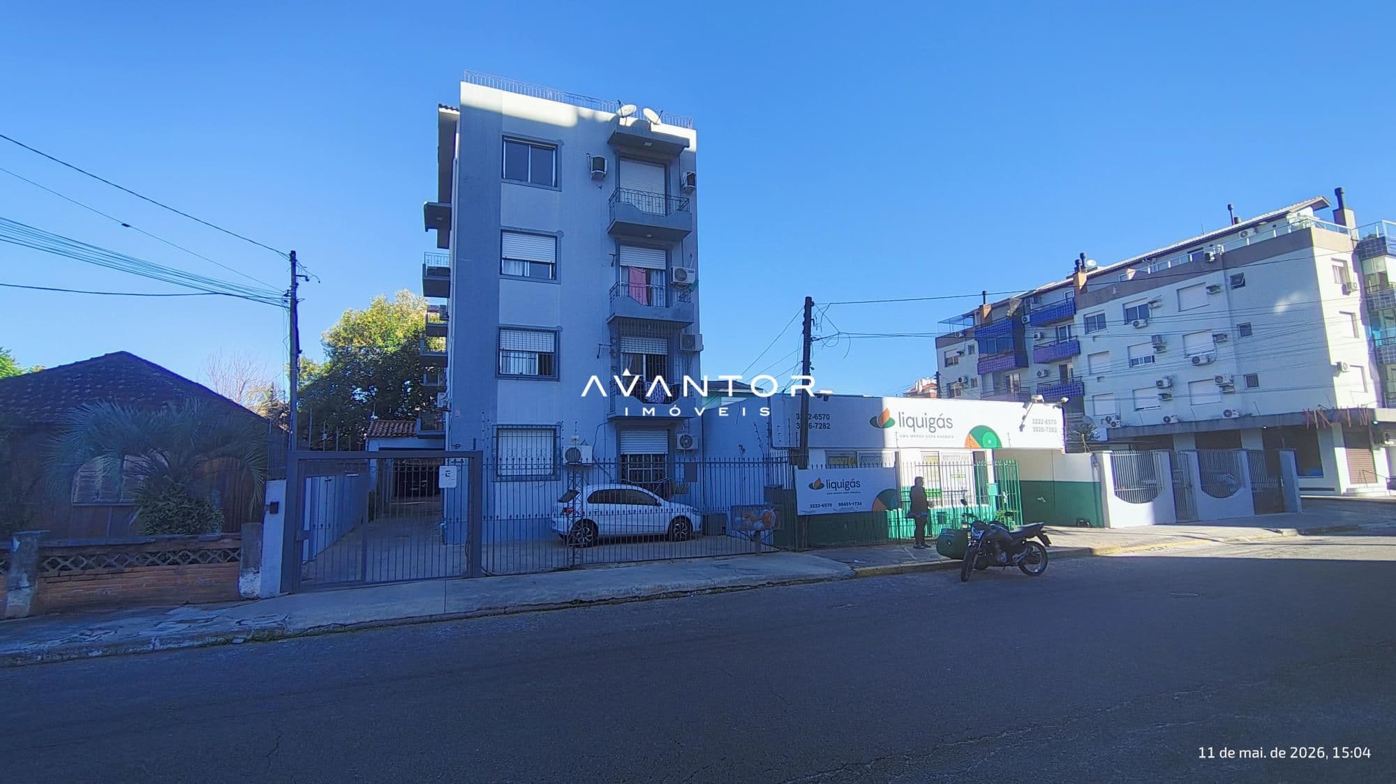 Fachada do prédio com sacadas — Apartamento com 2 quartos à venda em Menino Jesus, Santa Maria/RS