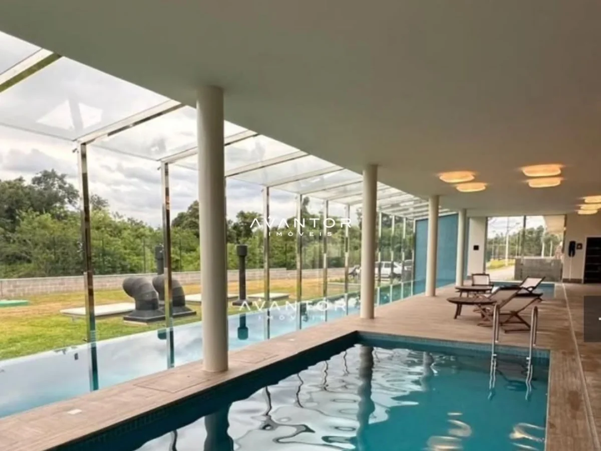 Piscina coberta com vista para área externa — Terreno à venda no Estância dos Montes, em Tomazetti, Santa Maria/RS