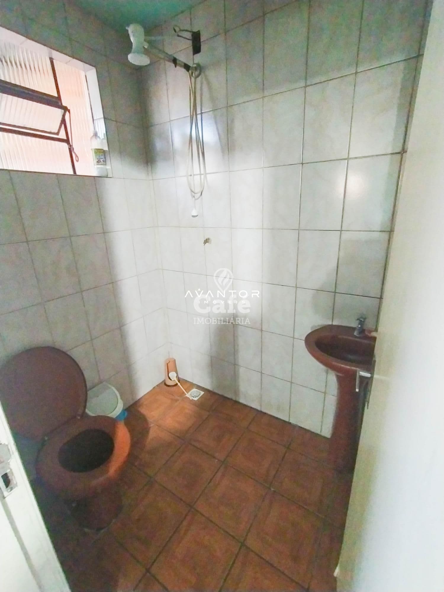 Casa, Terreno, 11x47m², 2 Dormitórios, 2 Banheiros, 3 Vagas, Salão de festas, Nossa Senhor — Casa com 2 quartos à venda em Nossa Senhora do Rosário, Santa Maria/RS