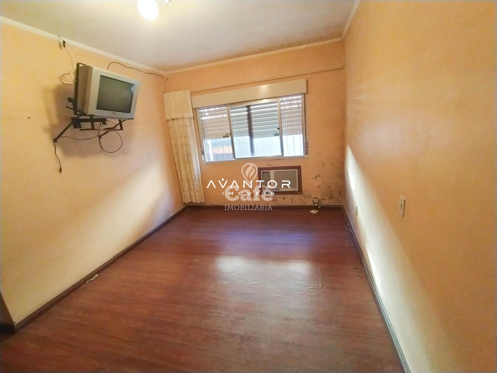 Casa, Terreno, 11x47m², 2 Dormitórios, 2 Banheiros, 3 Vagas, Salão de festas, Nossa Senhor — Casa com 2 quartos à venda em Nossa Senhora do Rosário, Santa Maria/RS