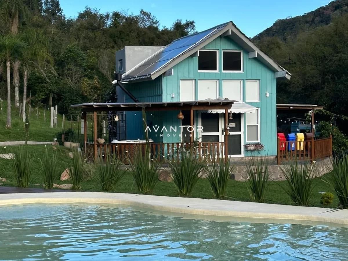 Fachada da casa com piscina — Chácara com 1 quarto à venda em Silveira Martins, Silveira Martins/RS