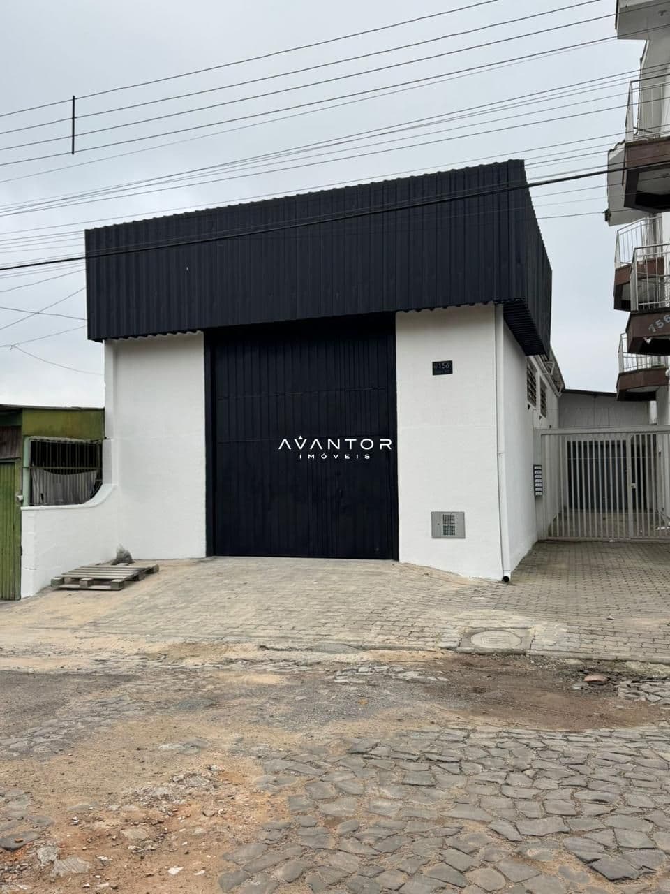 Pavilhão com 1 sala para alugar em Juscelino Kubitschek, Santa Maria/RS