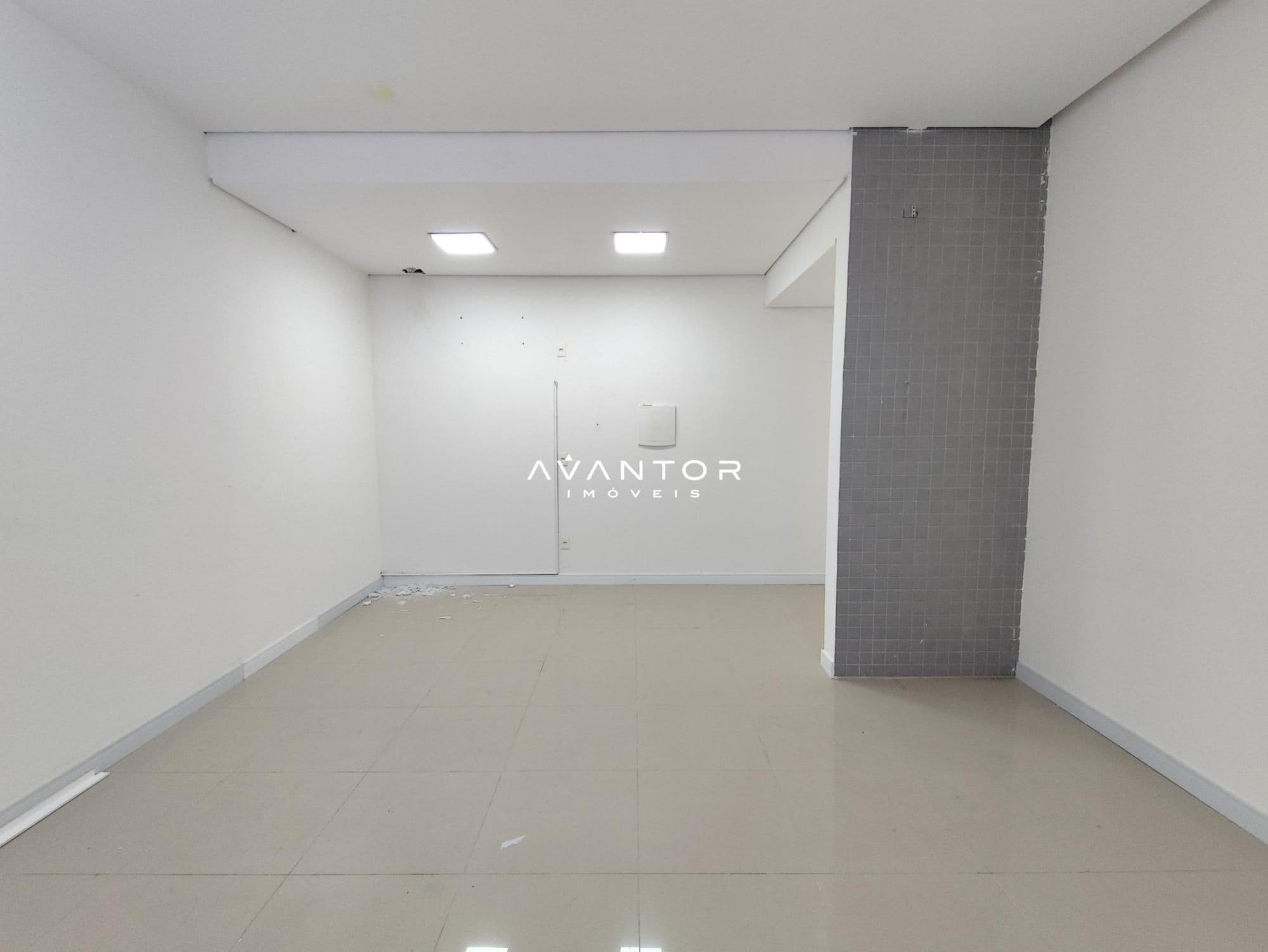 Loja com 1 sala para alugar no Residencial Solar Dr. Adames, em Centro, Santa Maria/RS — foto 3 de 21