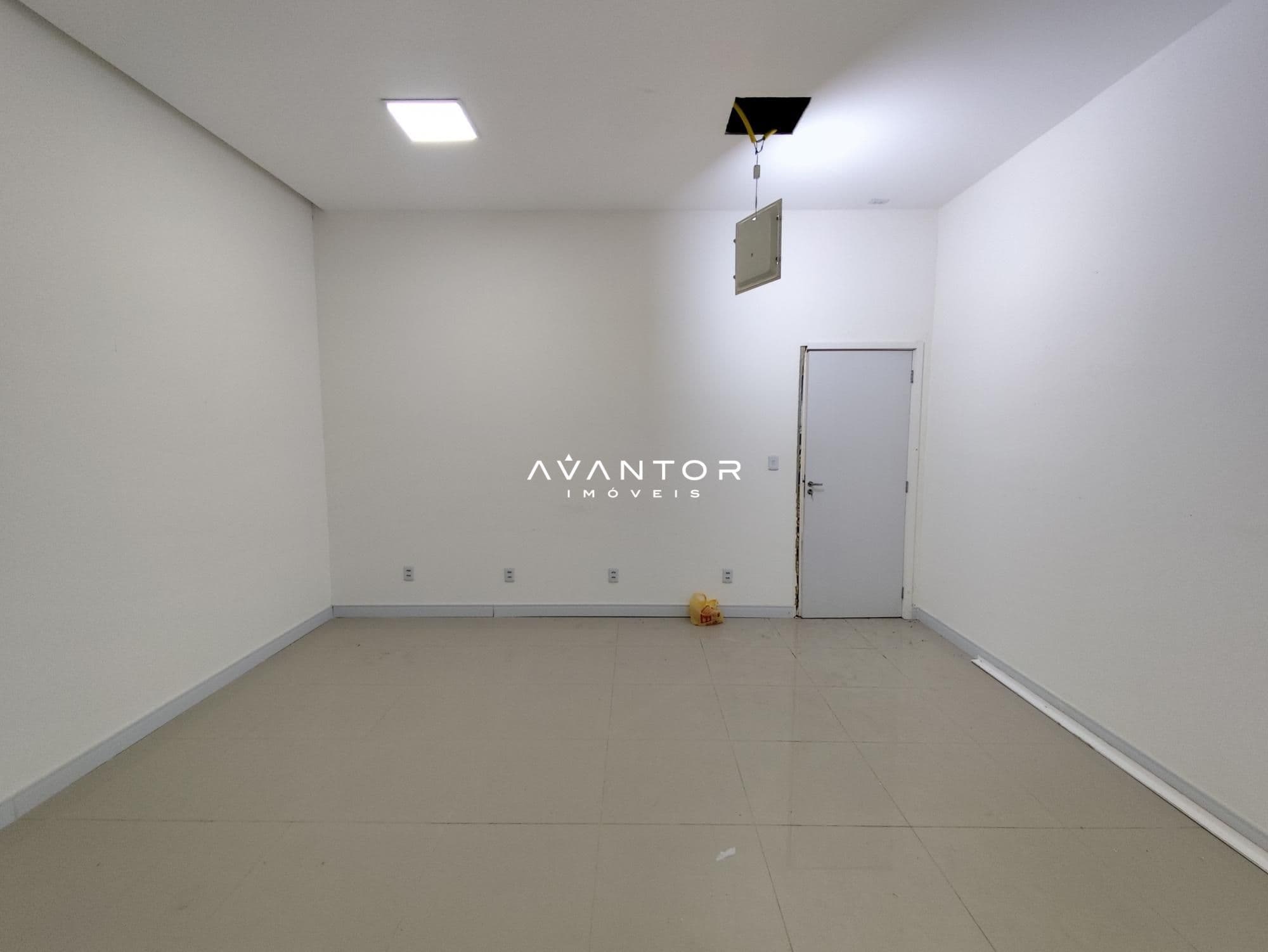 Loja com 1 sala para alugar no Residencial Solar Dr. Adames, em Centro, Santa Maria/RS — foto 4 de 21