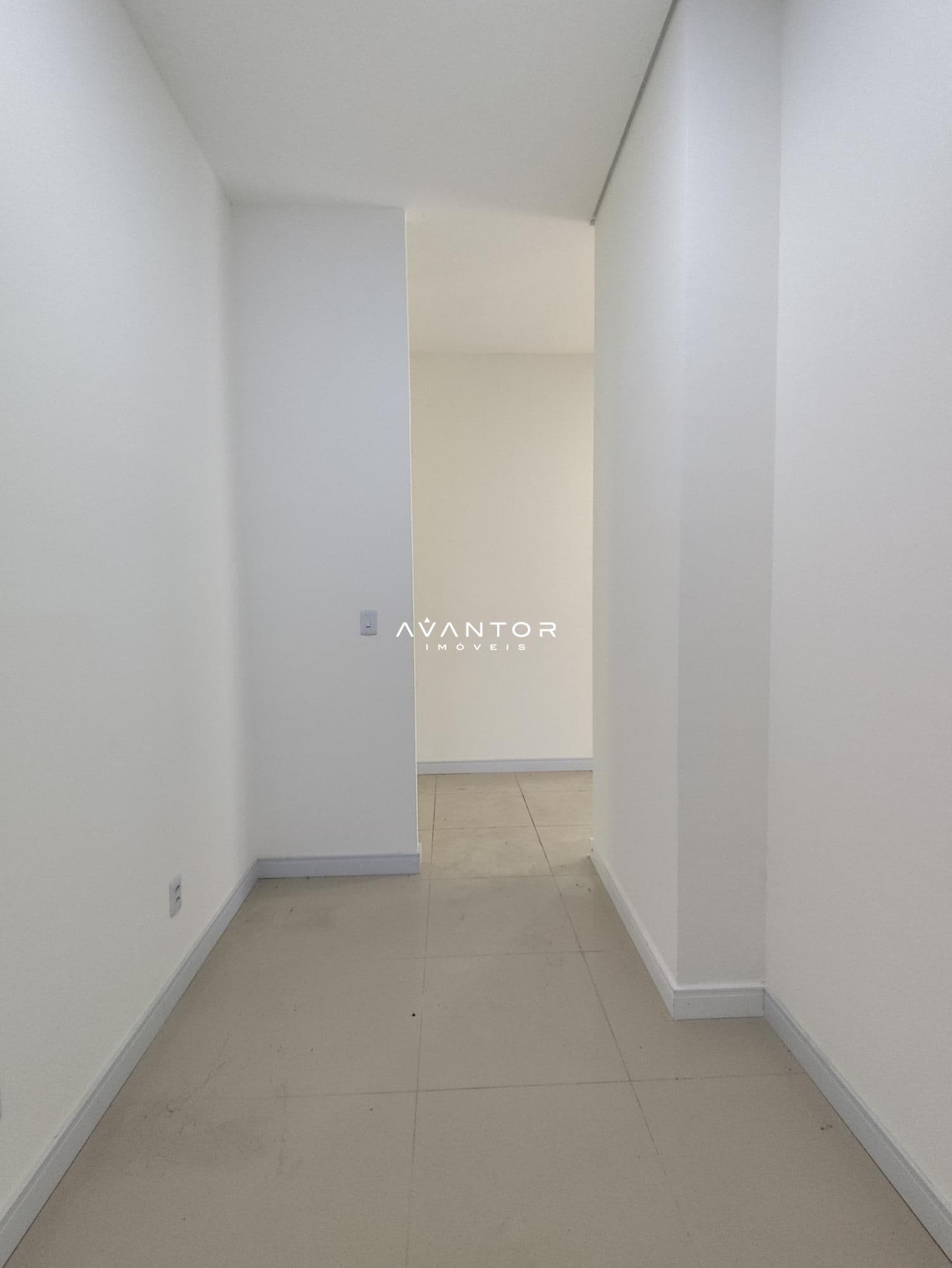 Loja com 1 sala para alugar no Residencial Solar Dr. Adames, em Centro, Santa Maria/RS — foto 9 de 21