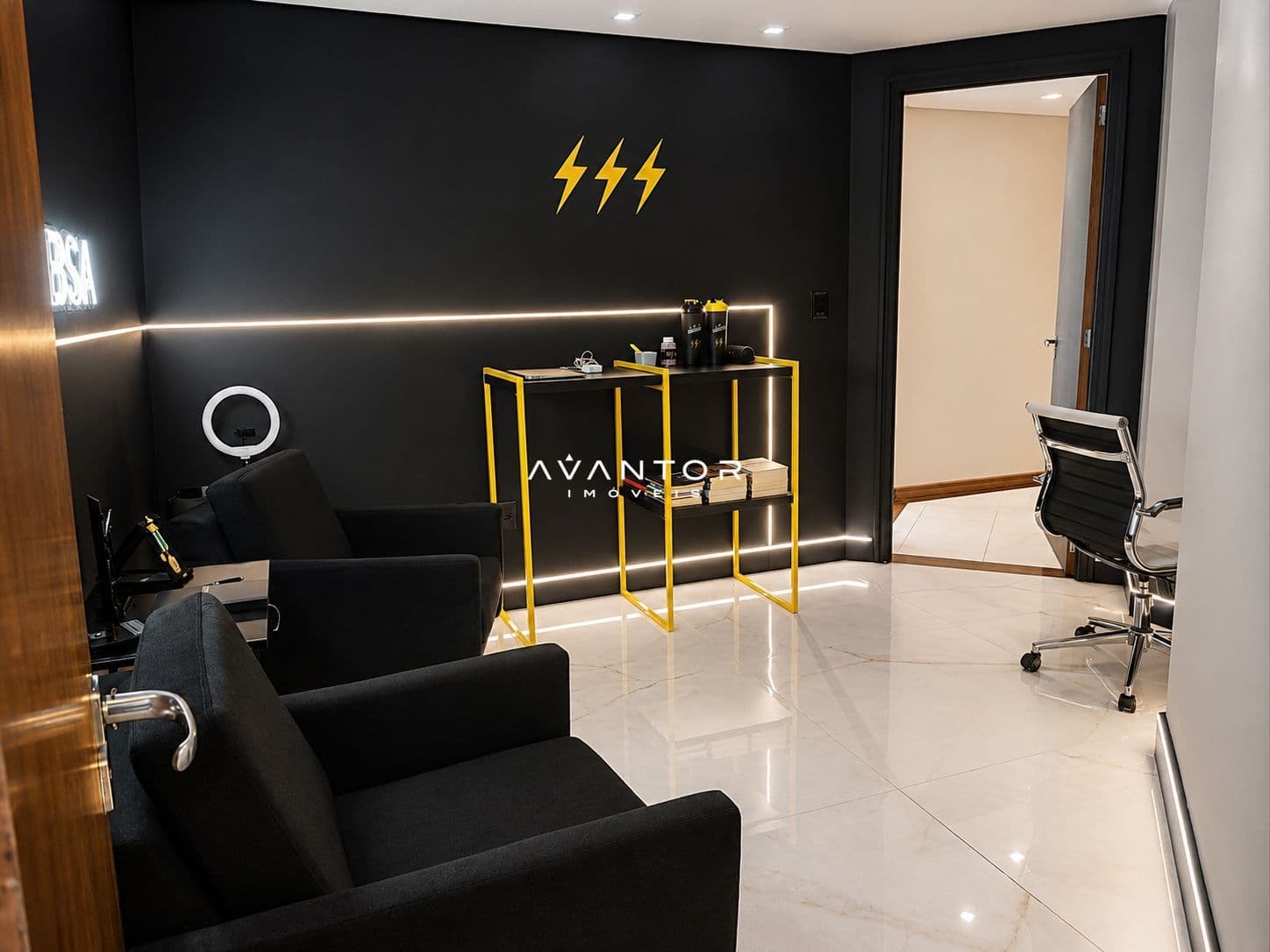 Sala Comercial com 4 salas à venda no Edifício Centro Comercial Pinheiro Machado, em Centro, Santa Maria/RS — foto 5 de 9