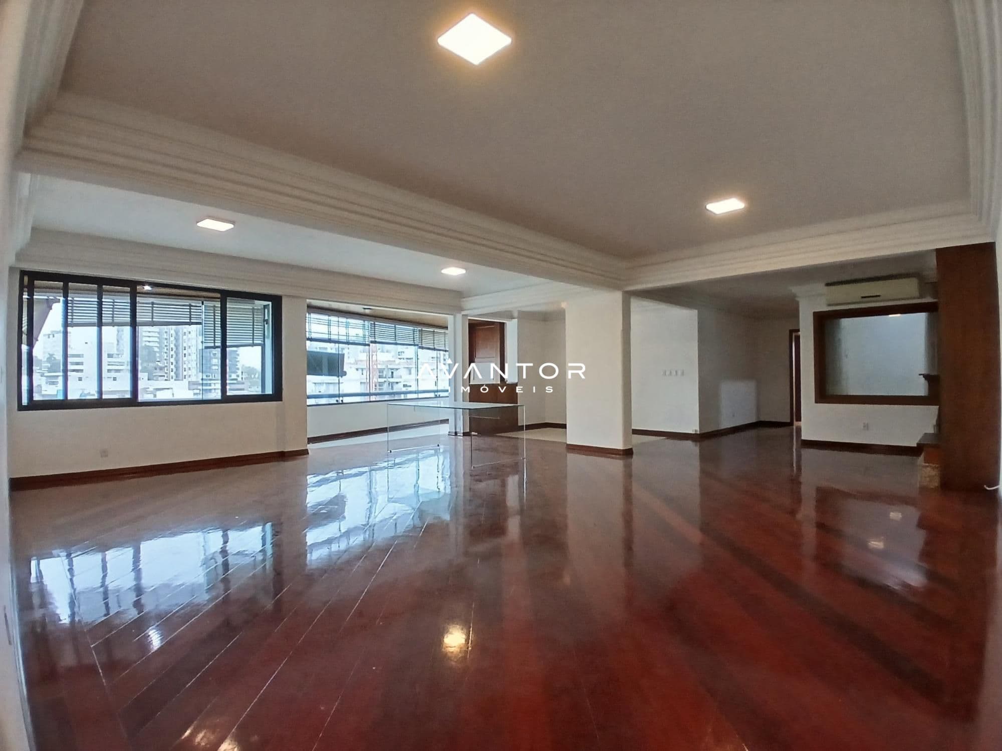 Apartamento com 3 quartos para alugar no Residencial Royal Palace, em Centro, Santa Maria/RS — foto 3 de 39
