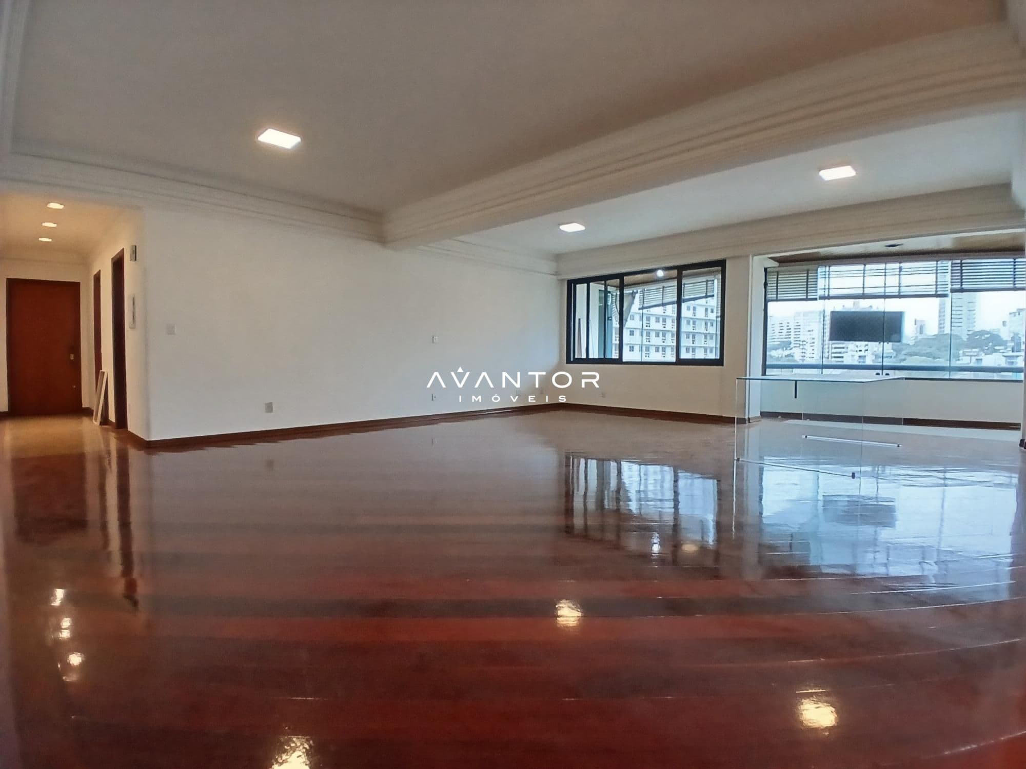 Apartamento com 3 quartos para alugar no Residencial Royal Palace, em Centro, Santa Maria/RS — foto 6 de 39