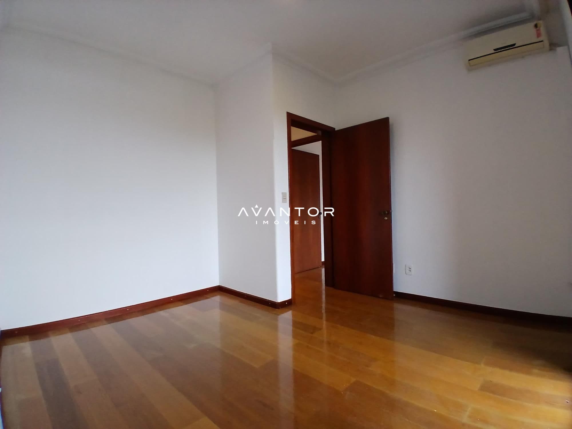 Apartamento com 3 quartos para alugar no Residencial Royal Palace, em Centro, Santa Maria/RS — foto 29 de 39