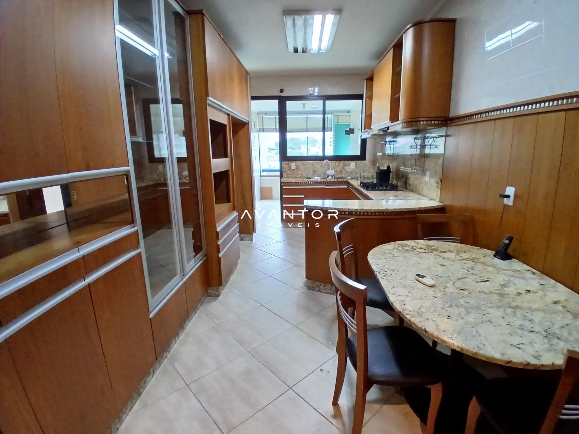 Apartamento com 3 quartos para alugar no Residencial Royal Palace, em Centro, Santa Maria/RS — foto 30 de 39