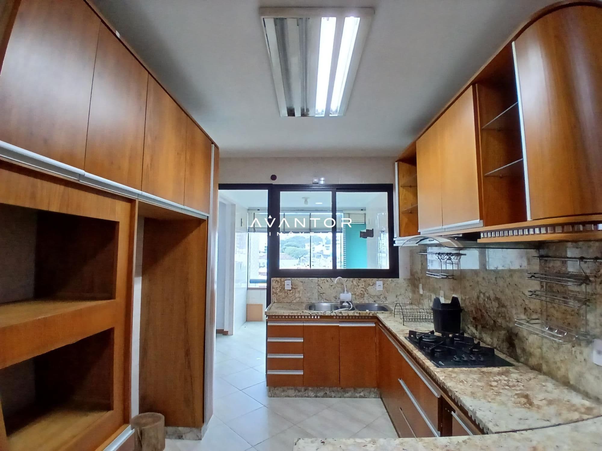 Apartamento com 3 quartos para alugar no Residencial Royal Palace, em Centro, Santa Maria/RS — foto 31 de 39