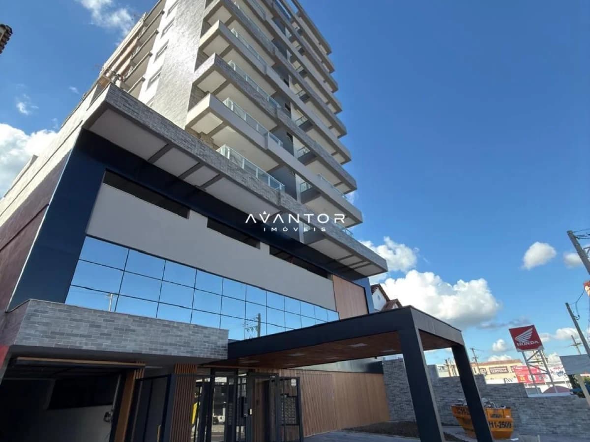 Fachada do prédio com entrada principal — Apartamento com 2 quartos à venda em Nossa Senhora das Dores, Santa Maria/RS