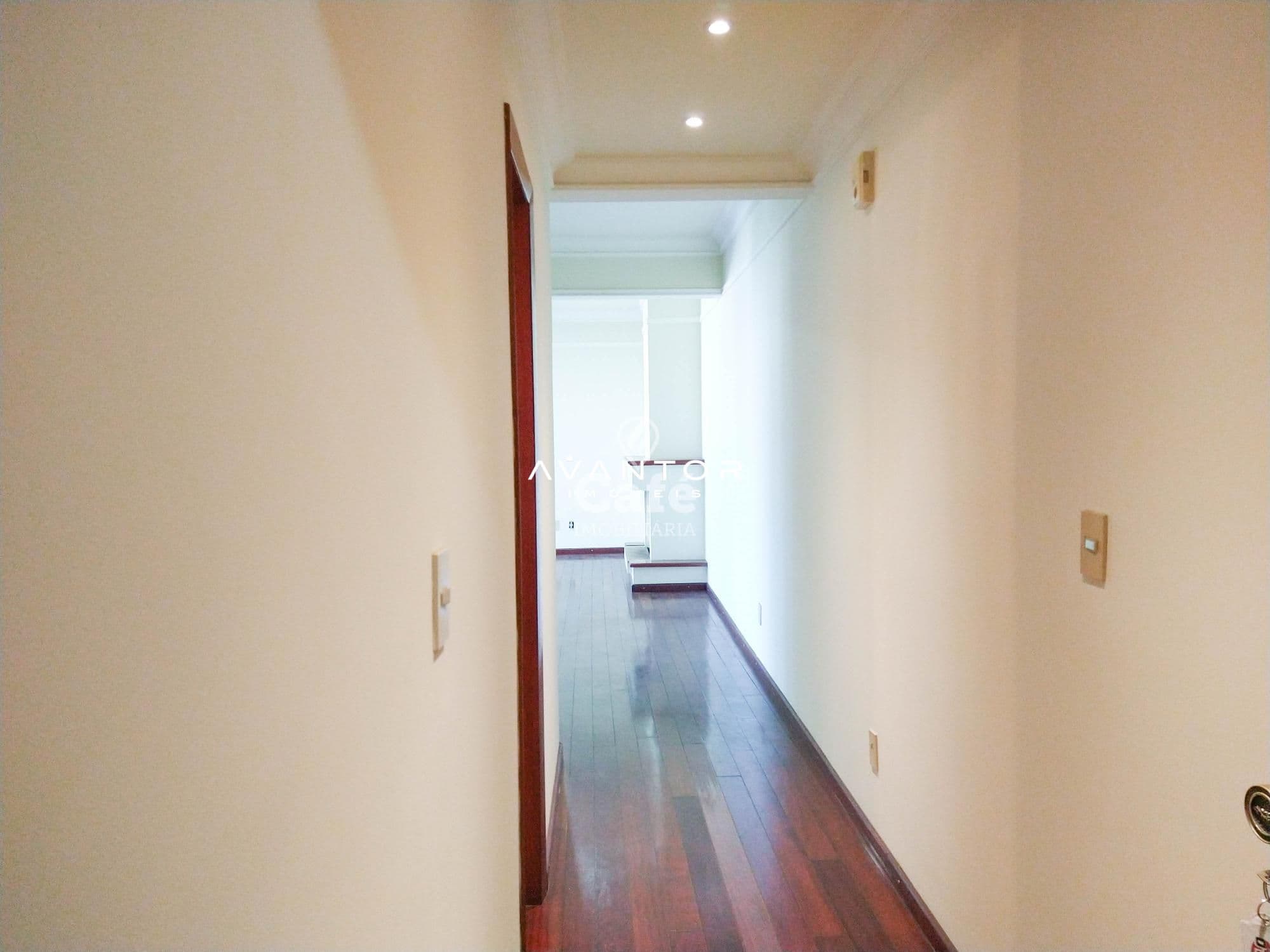 Apartamento com 3 quartos à venda no Residencial Royal Palace, em Centro, Santa Maria/RS — foto 2 de 36