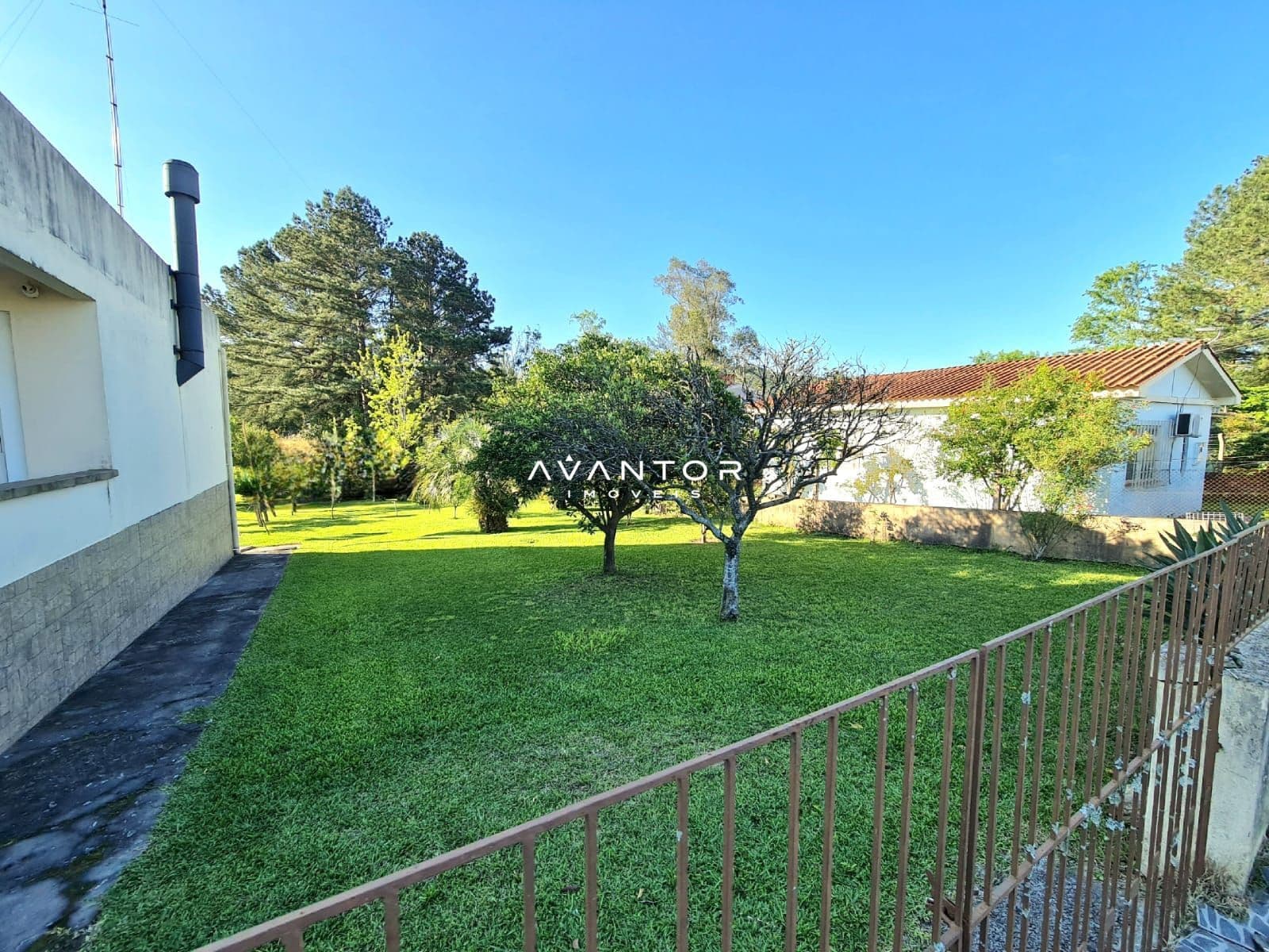 Casa com 4 quartos à venda em Tomazetti, Santa Maria/RS — foto 3 de 37