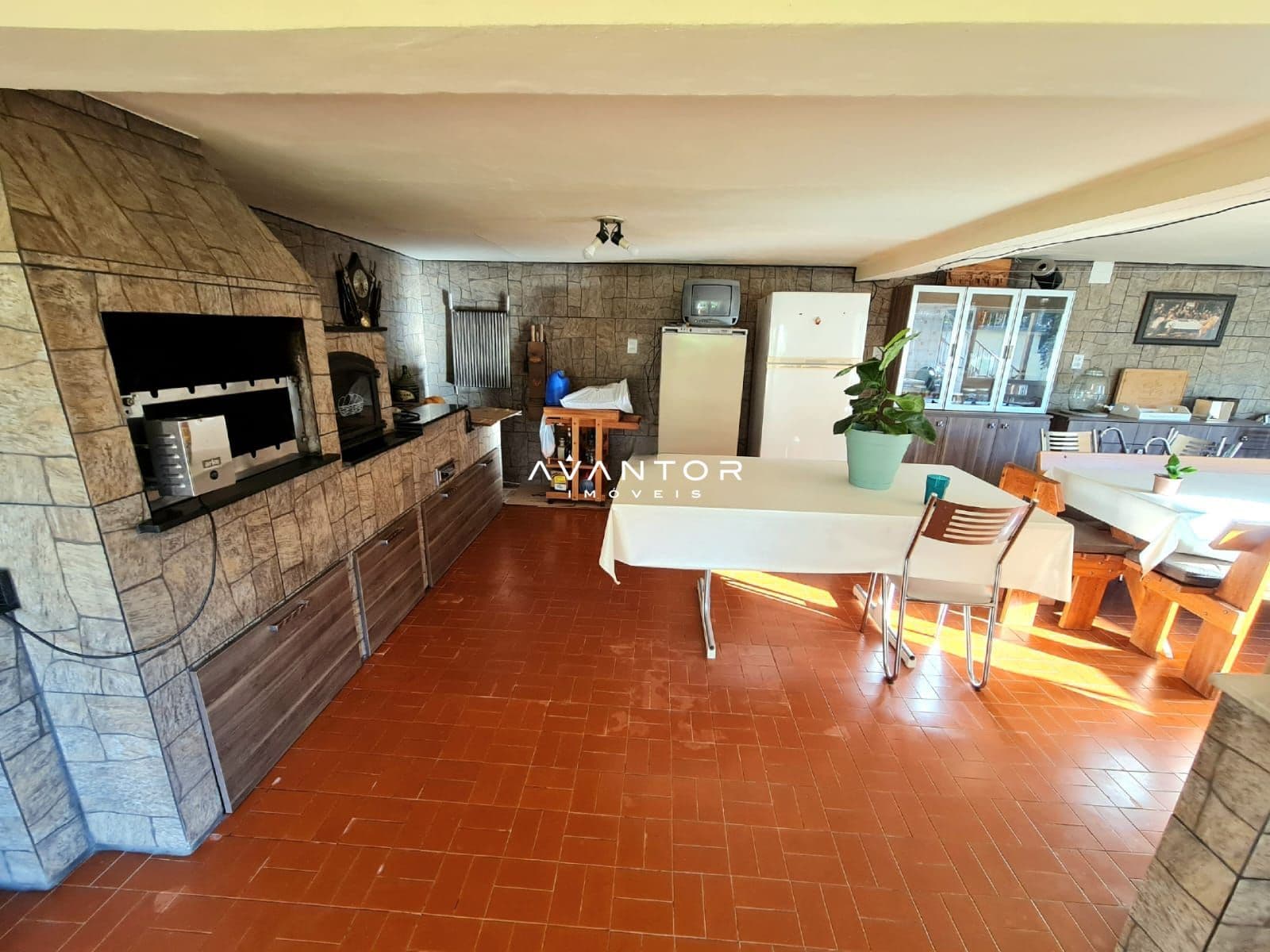 Casa com 4 quartos à venda em Tomazetti, Santa Maria/RS — foto 31 de 37