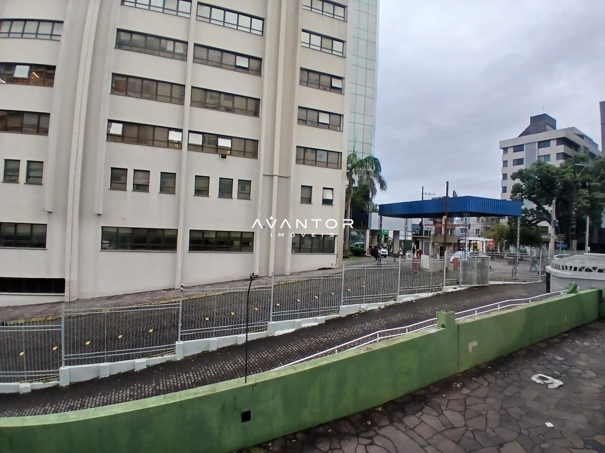 Apartamento com 3 quartos para alugar no Edifício Tolteca, em Centro, Santa Maria/RS — foto 23 de 23