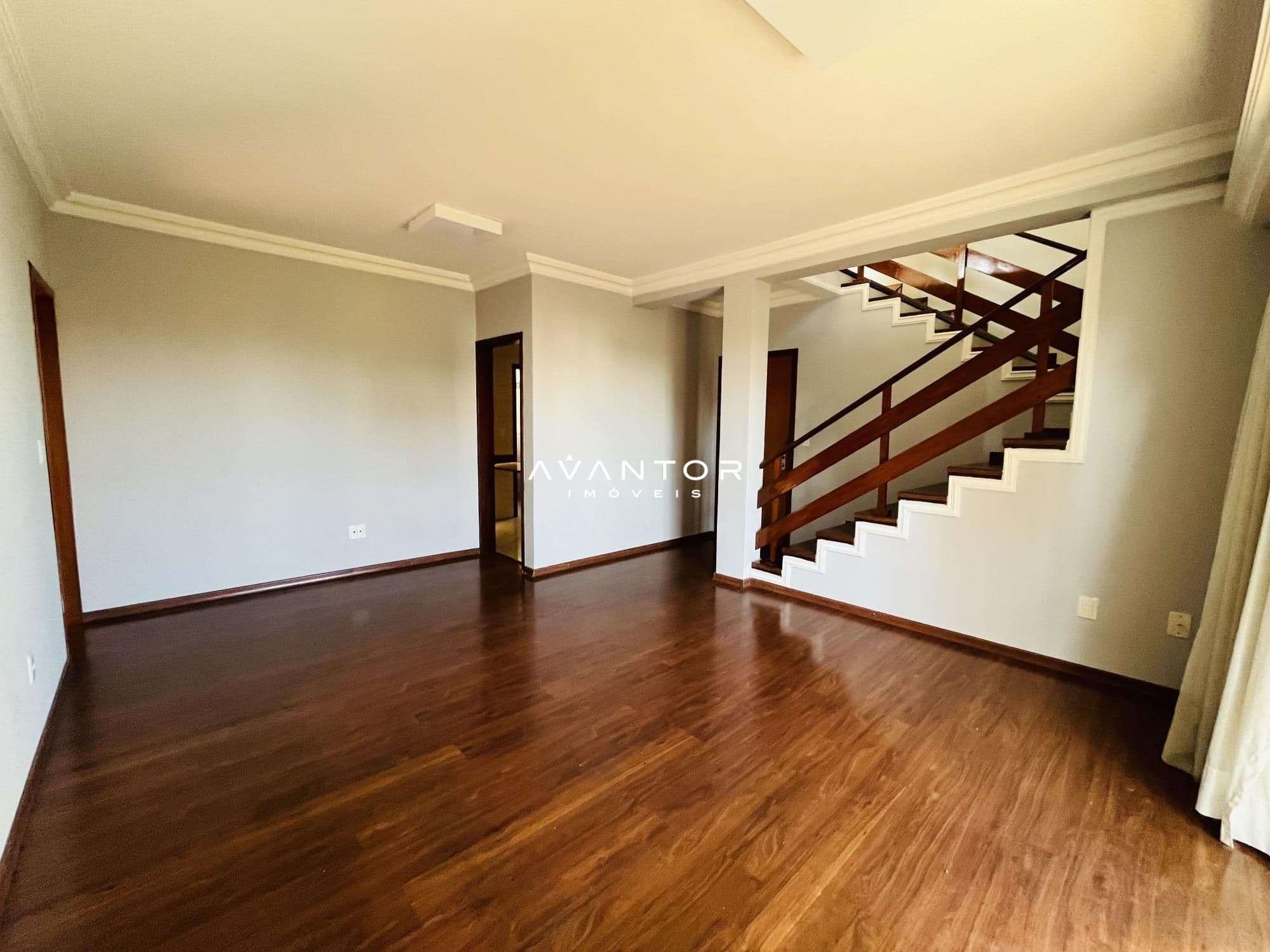 Cobertura com 4 quartos à venda no Edifício Flamingo, em Nossa Senhora Medianeira, Santa Maria/RS — foto 2 de 22