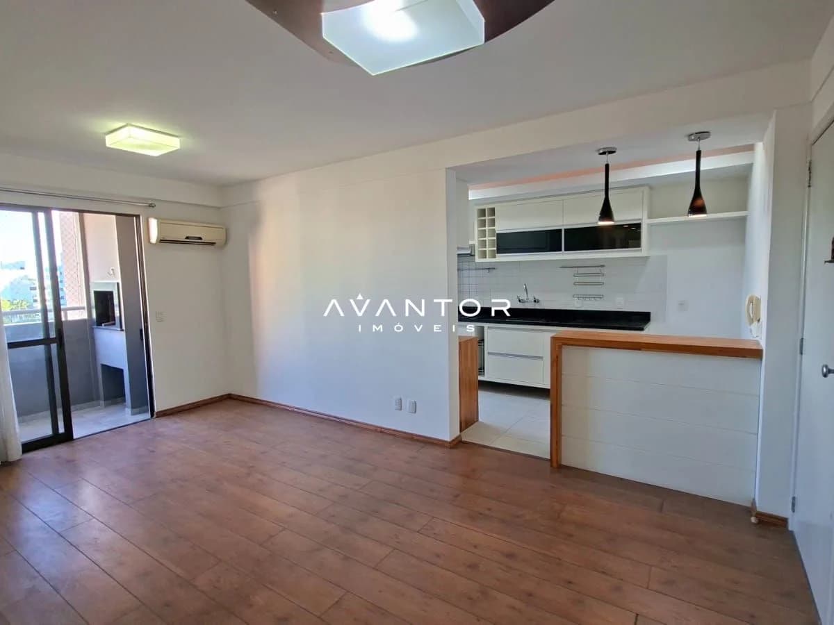 Sala de estar integrada à cozinha — Residencial Provença, Centro, Santa Maria/RS