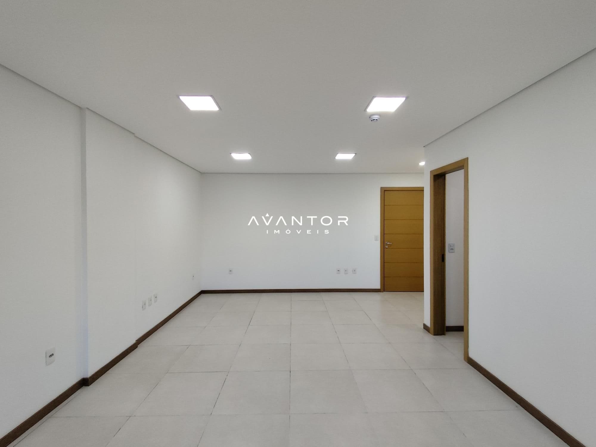 Sala Comercial com 1 sala à venda no Residencial Espírito Santo, em Centro, Santa Maria/RS — foto 2 de 4