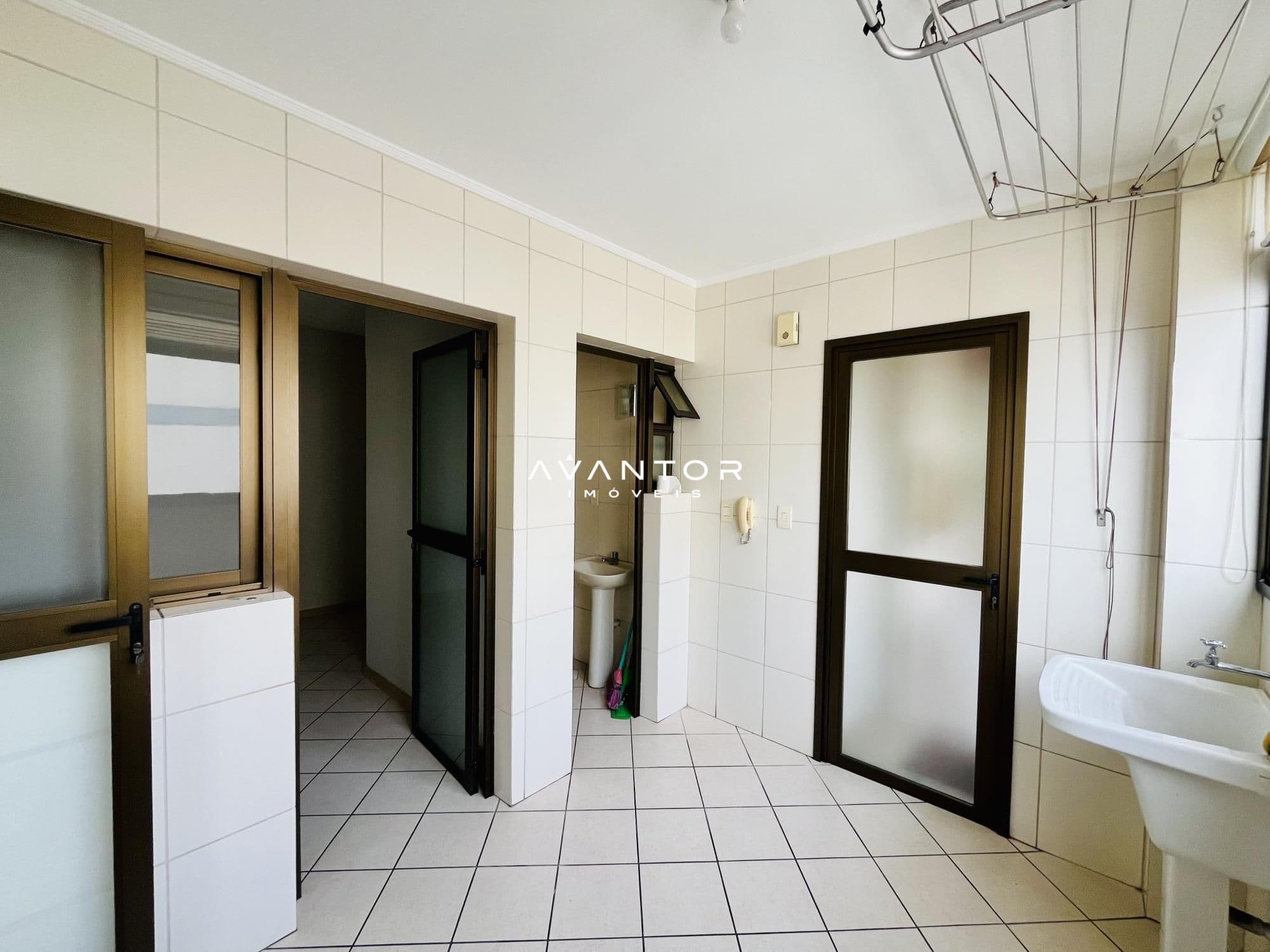 Apartamento com 3 quartos à venda no Residencial Royal Victoria, em Nossa Senhora Medianeira, Santa Maria/RS — foto 15 de 25