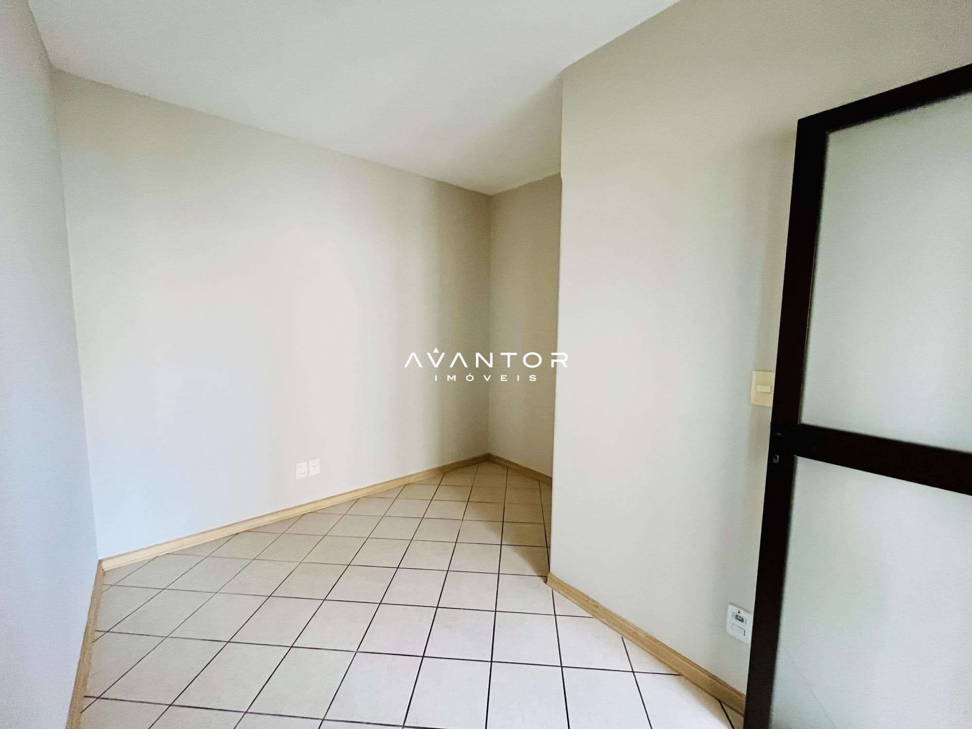 Apartamento com 3 quartos à venda no Residencial Royal Victoria, em Nossa Senhora Medianeira, Santa Maria/RS — foto 17 de 25