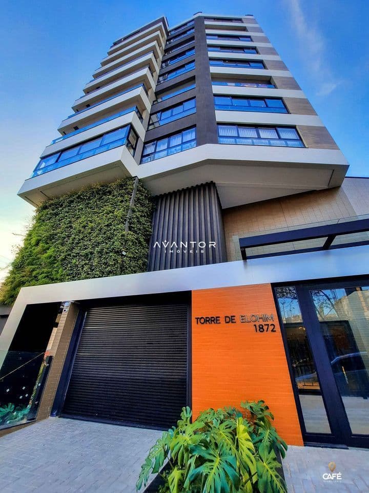 Fachada do prédio com jardim vertical — Apartamento com 2 quartos à venda no Torre de Elohim, em Centro, Santa Maria/RS