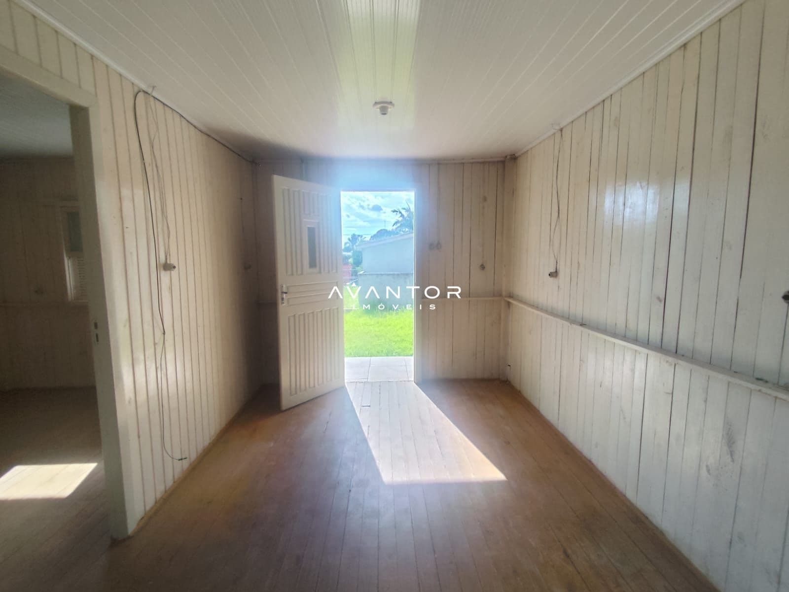 Casa com 2 quartos para alugar em Itararé, Santa Maria/RS — foto 2 de 11