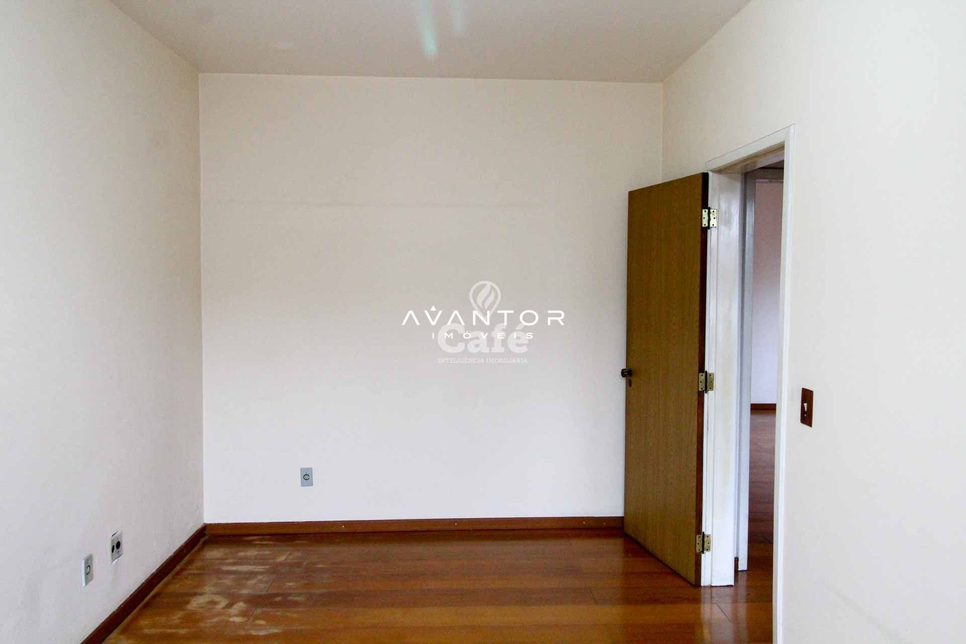 Apartamento com 3 quartos à venda no Edifício Capri, em Centro, Santa Maria/RS — foto 2 de 12