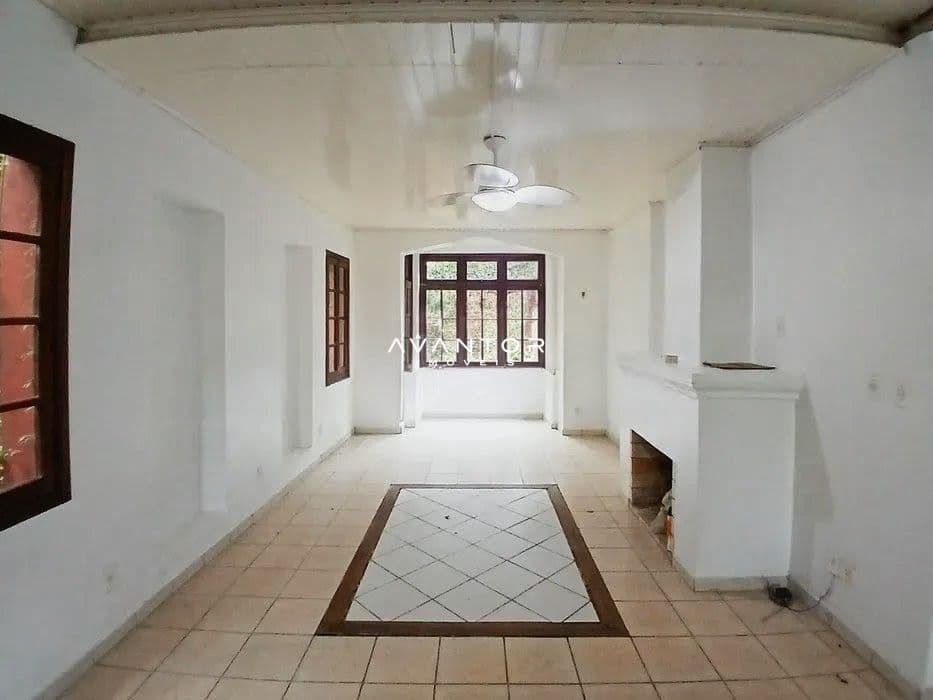 Casa com 3 quartos para alugar em Centro, Santa Maria/RS — foto 2 de 14