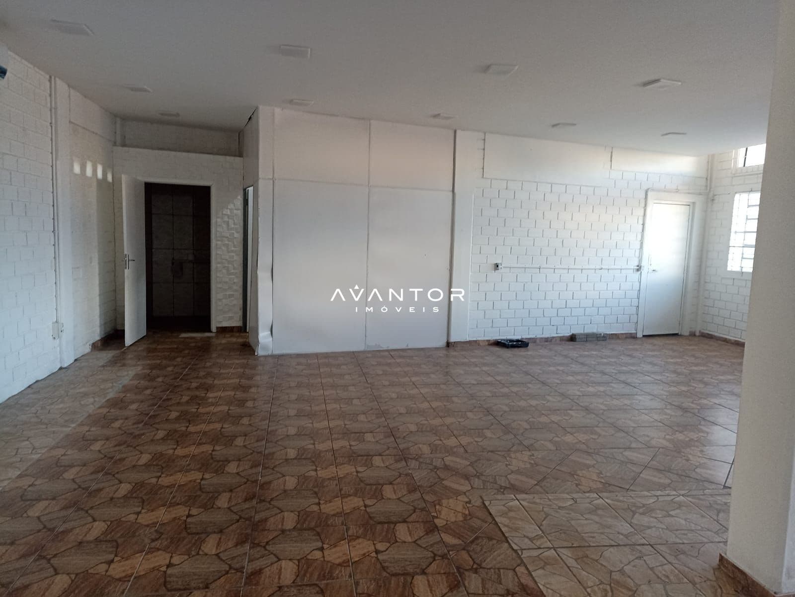 Sala Comercial com 1 sala para alugar em São José, Santa Maria/RS — foto 2 de 6