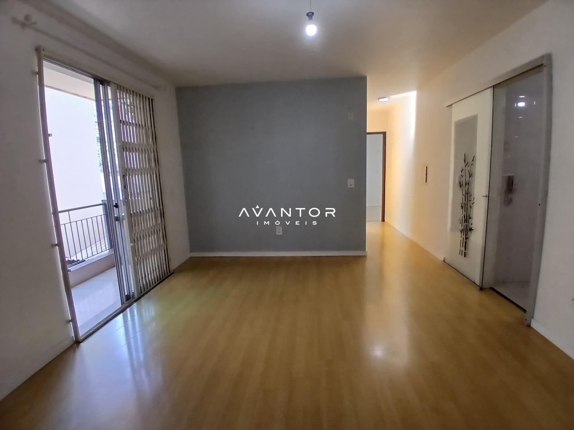 Apartamento com 2 quartos à venda no Edifício Residencial Vicenza, em Centro, Santa Maria/RS — foto 4 de 24