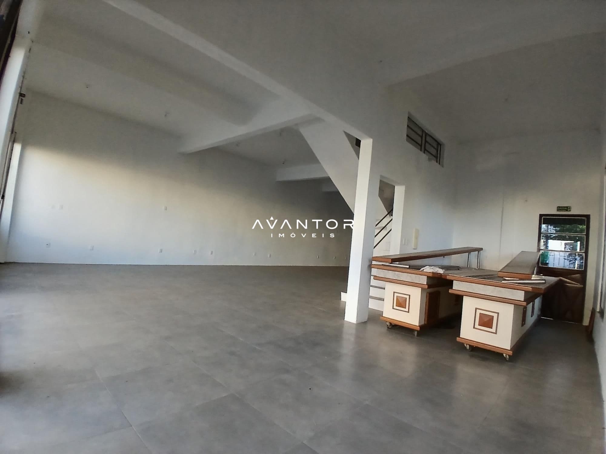 Loja com 1 sala para alugar em Duque de Caxias, Santa Maria/RS — foto 4 de 13