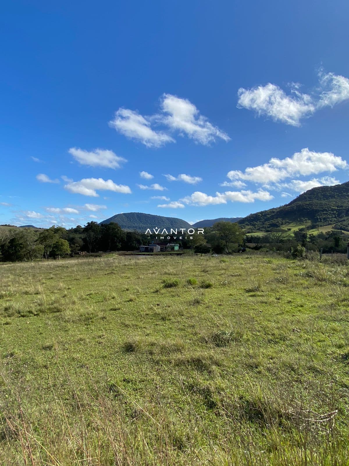 Terreno com vista para as montanhas — Chácara com 2 quartos à venda em Palma, Santa Maria/RS