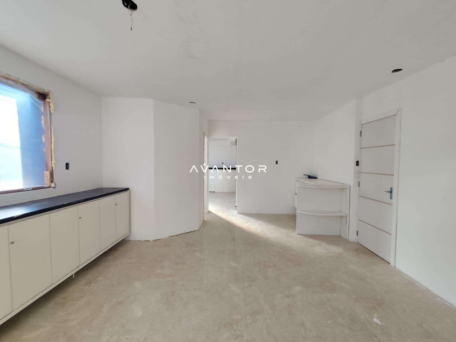 Sala Comercial com 3 salas para alugar em Centro, Santa Maria/RS — foto 2 de 7