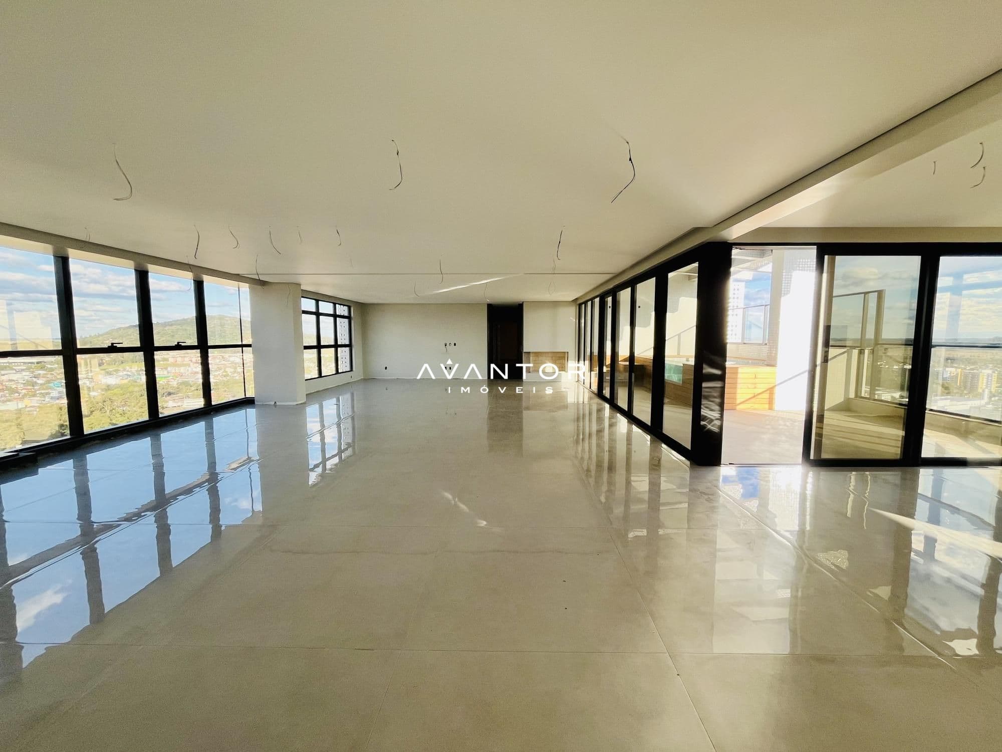 Cobertura com 5 quartos à venda no Palace Louvre Residencial, em Nossa Senhora Medianeira, Santa Maria/RS — foto 3 de 45