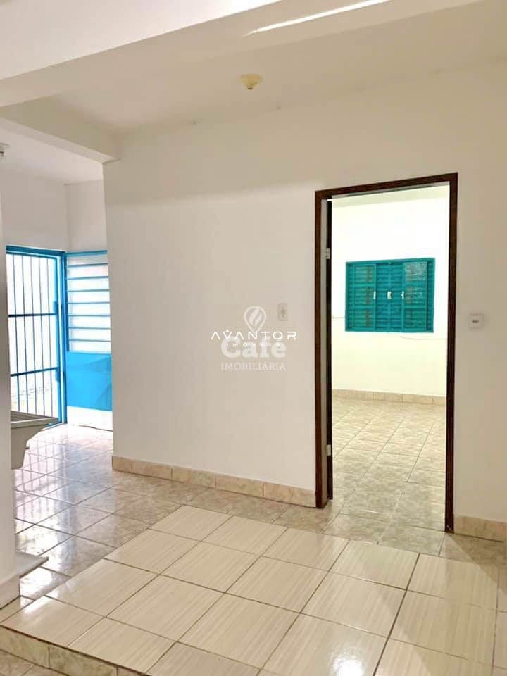 Excelente casa para compra — Casa com 2 quartos à venda em Chácara das Flores, Santa Maria/RS