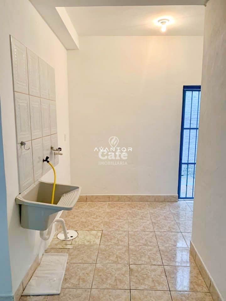 Excelente casa para compra — Casa com 2 quartos à venda em Chácara das Flores, Santa Maria/RS