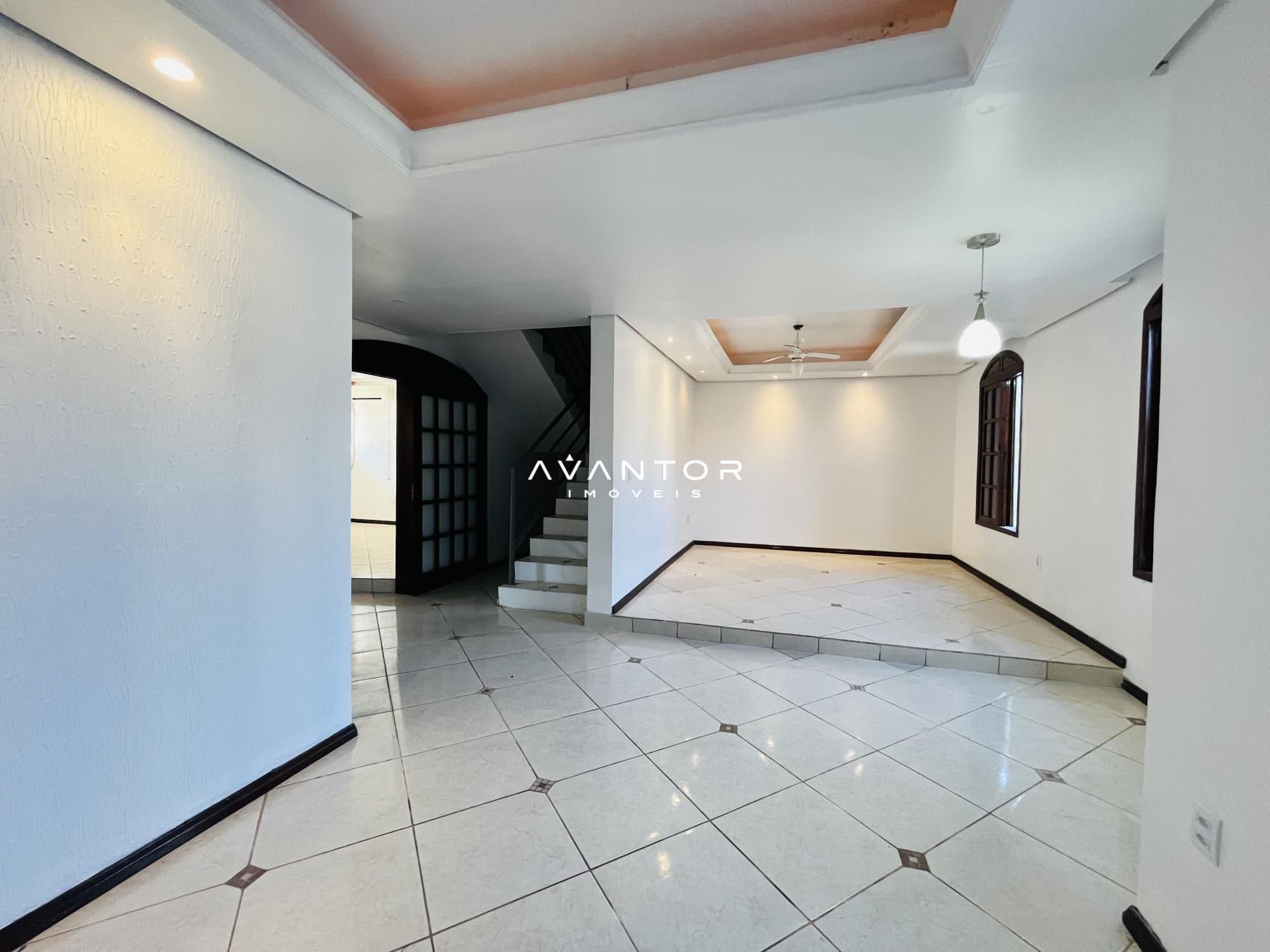 Casa com 4 quartos à venda em Camobi, Santa Maria/RS — foto 3 de 33