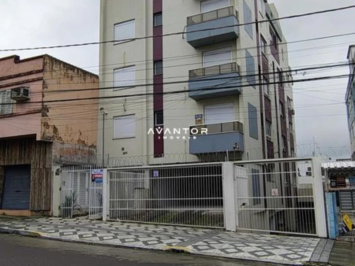 Fachada do prédio com sacada — Residencial Divano, Centro, Santa Maria/RS