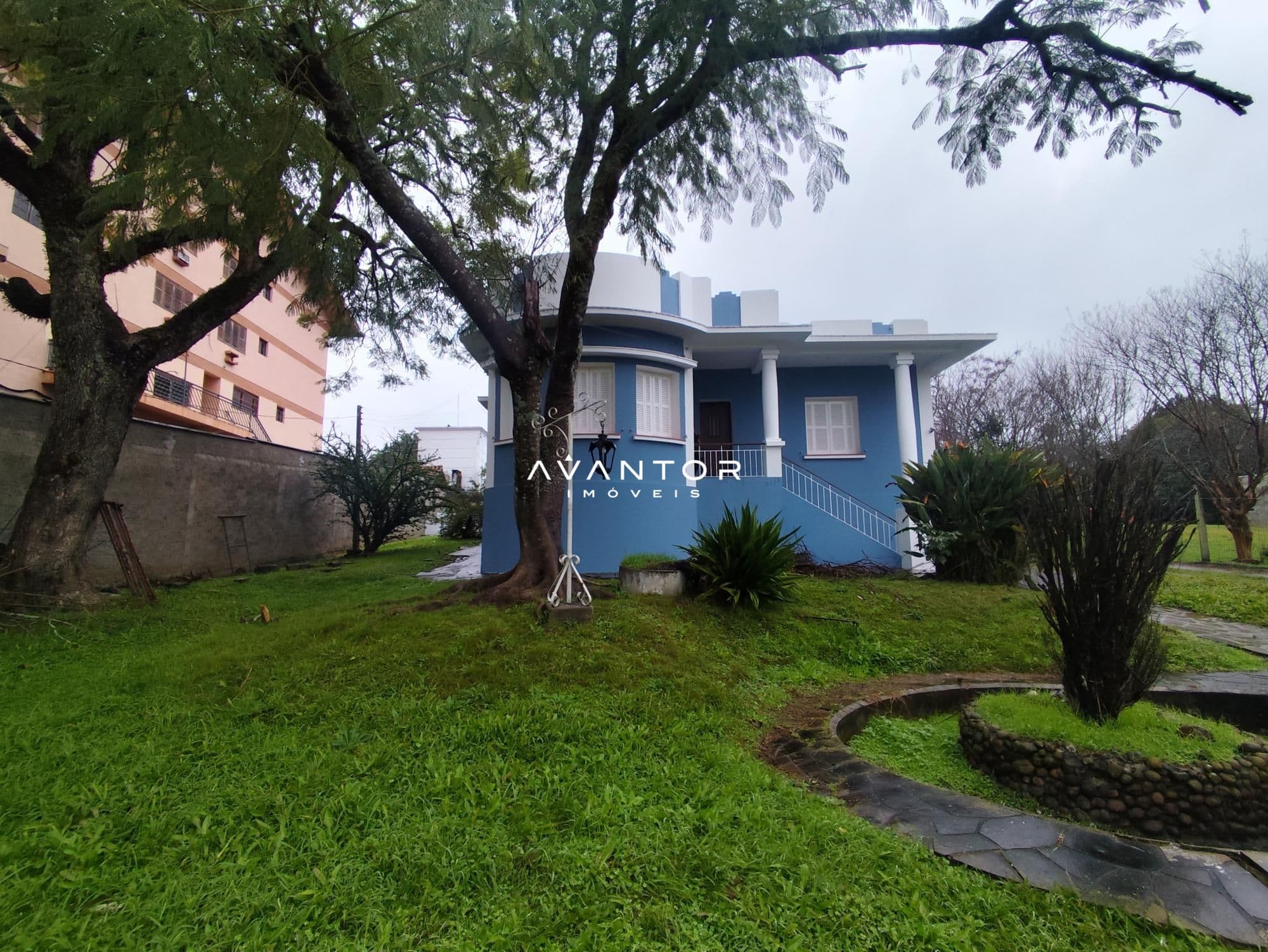 Casa Comercial com 16 salas para alugar em Camobi, Santa Maria/RS — foto 3 de 38