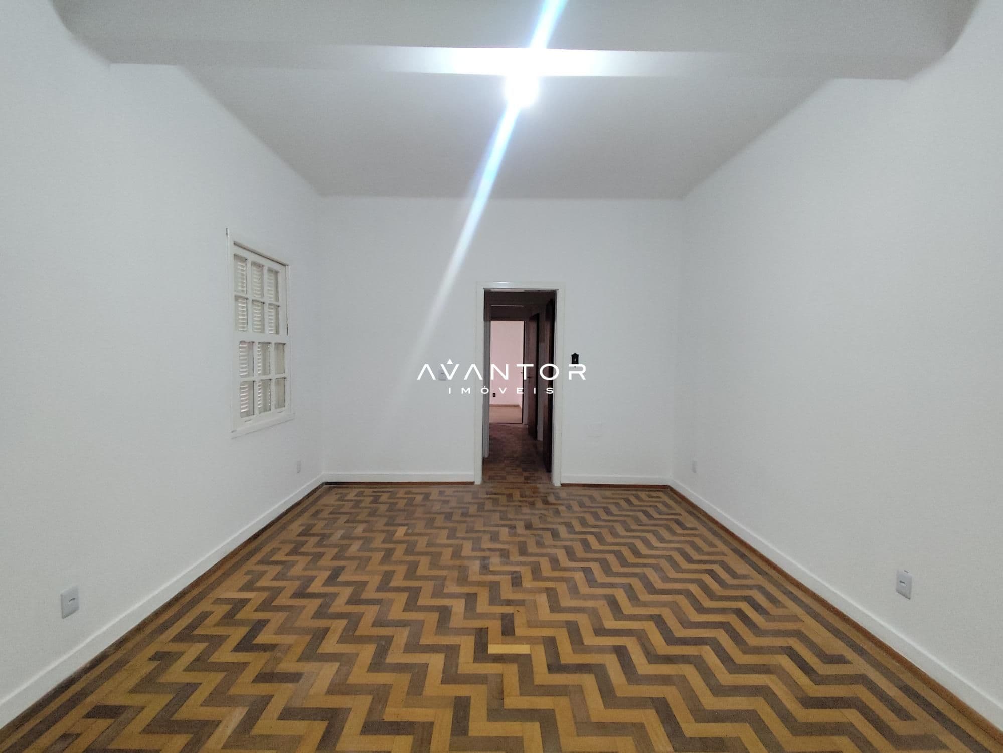 Casa Comercial com 16 salas para alugar em Camobi, Santa Maria/RS — foto 8 de 38