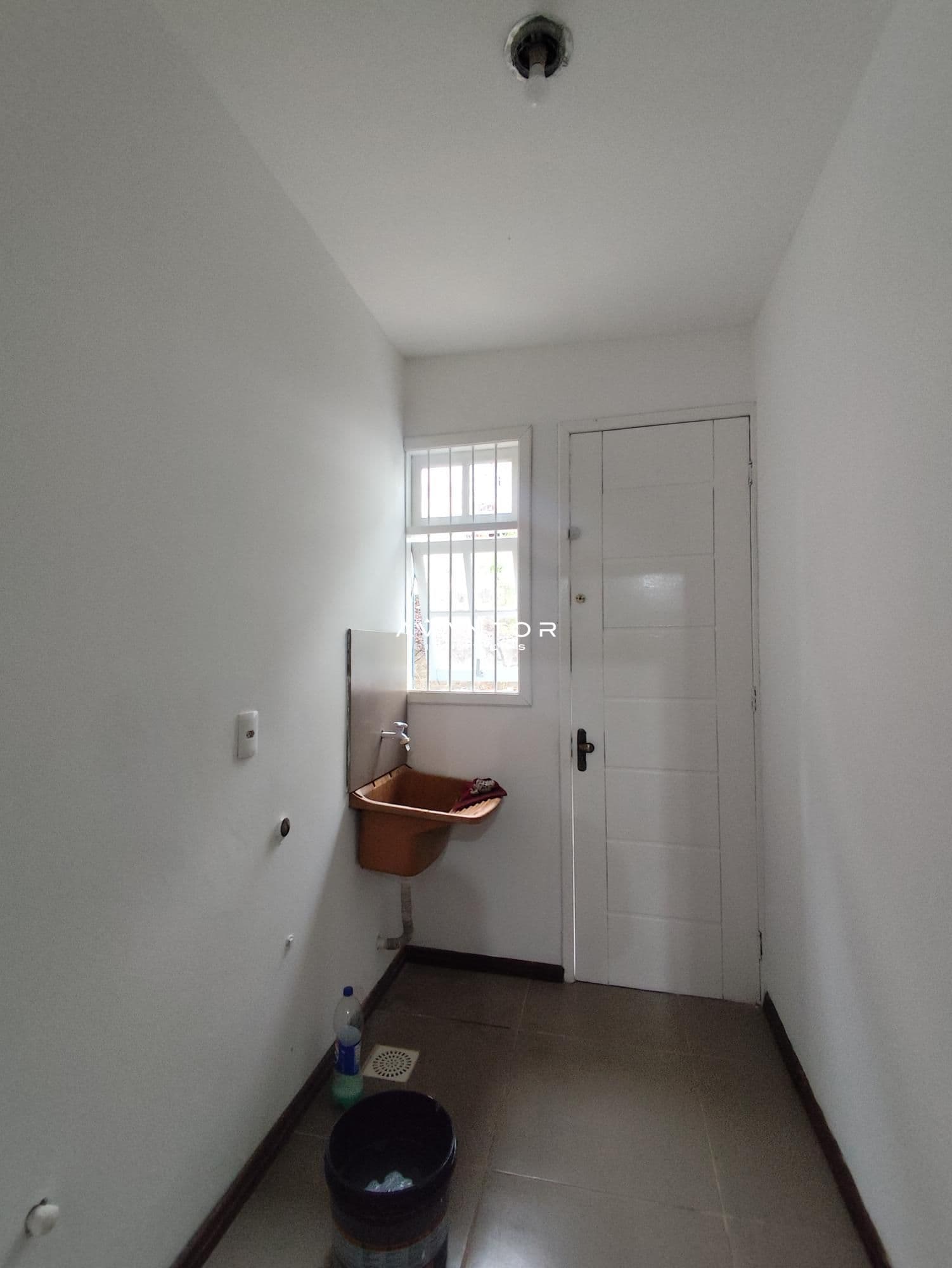 Casa Comercial com 16 salas para alugar em Camobi, Santa Maria/RS — foto 25 de 38