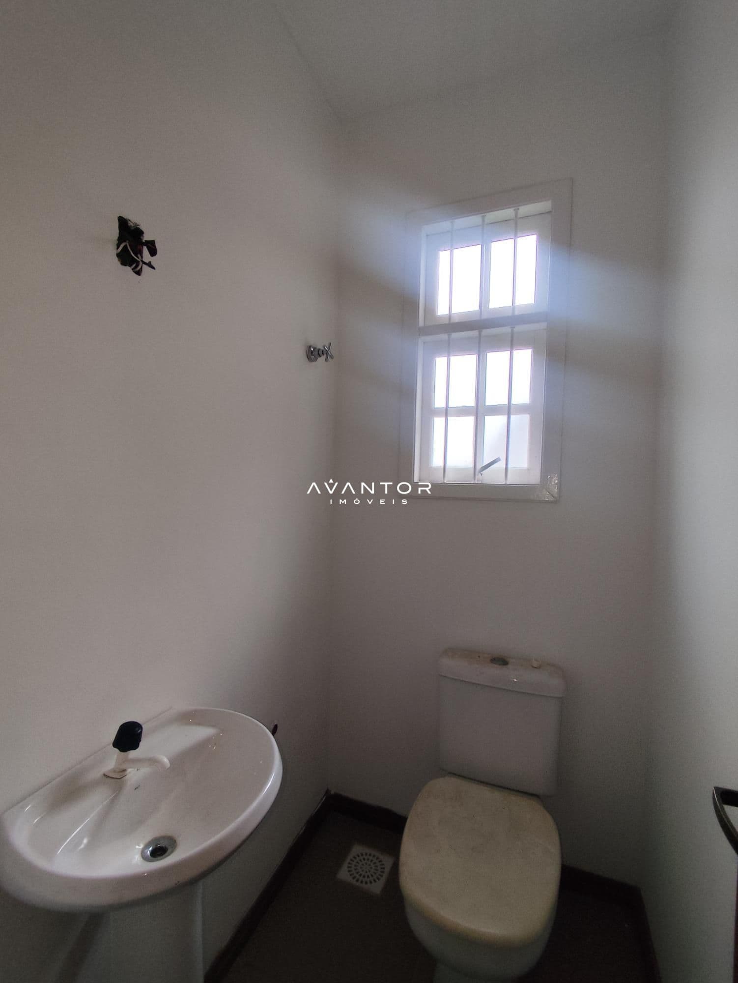 Casa Comercial com 16 salas para alugar em Camobi, Santa Maria/RS — foto 27 de 38