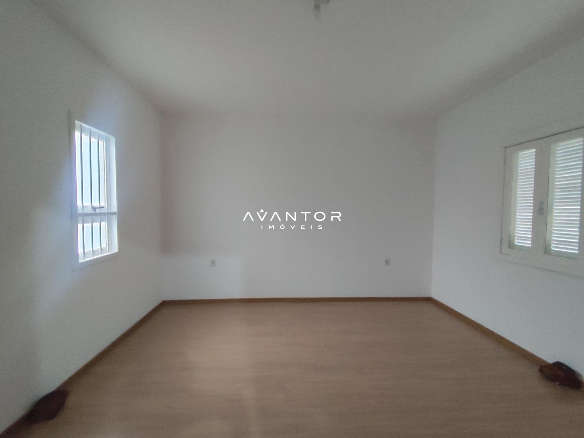 Casa Comercial com 16 salas para alugar em Camobi, Santa Maria/RS — foto 35 de 38