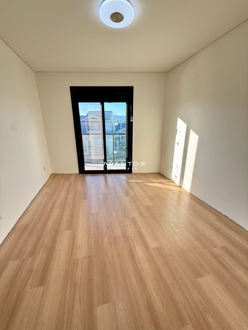 Quarto Solteiro — Casa com 3 quartos à venda em Camobi, Santa Maria/RS