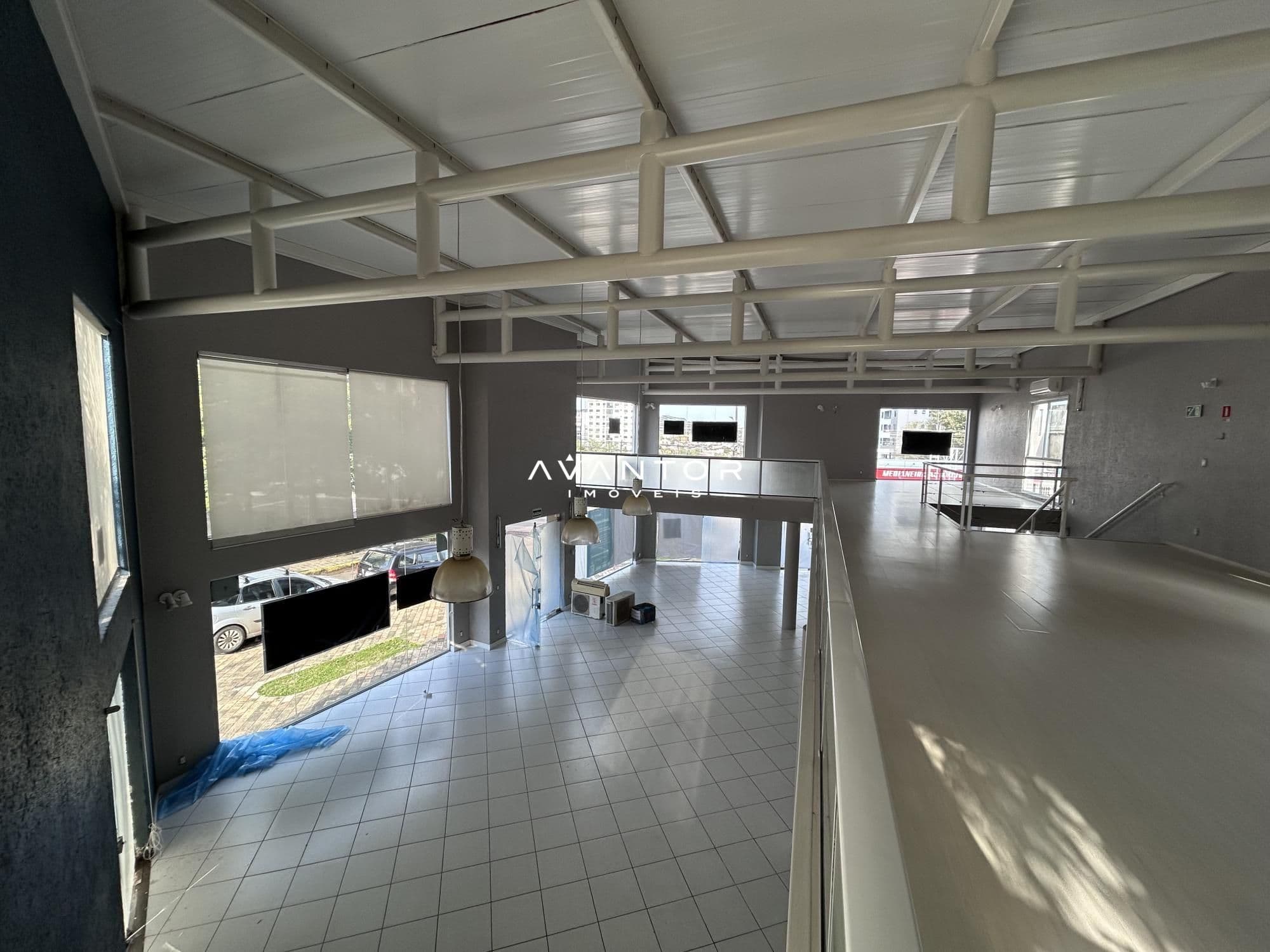 Loja com 3 salas para alugar em Nossa Senhora Medianeira, Santa Maria/RS — foto 14 de 23