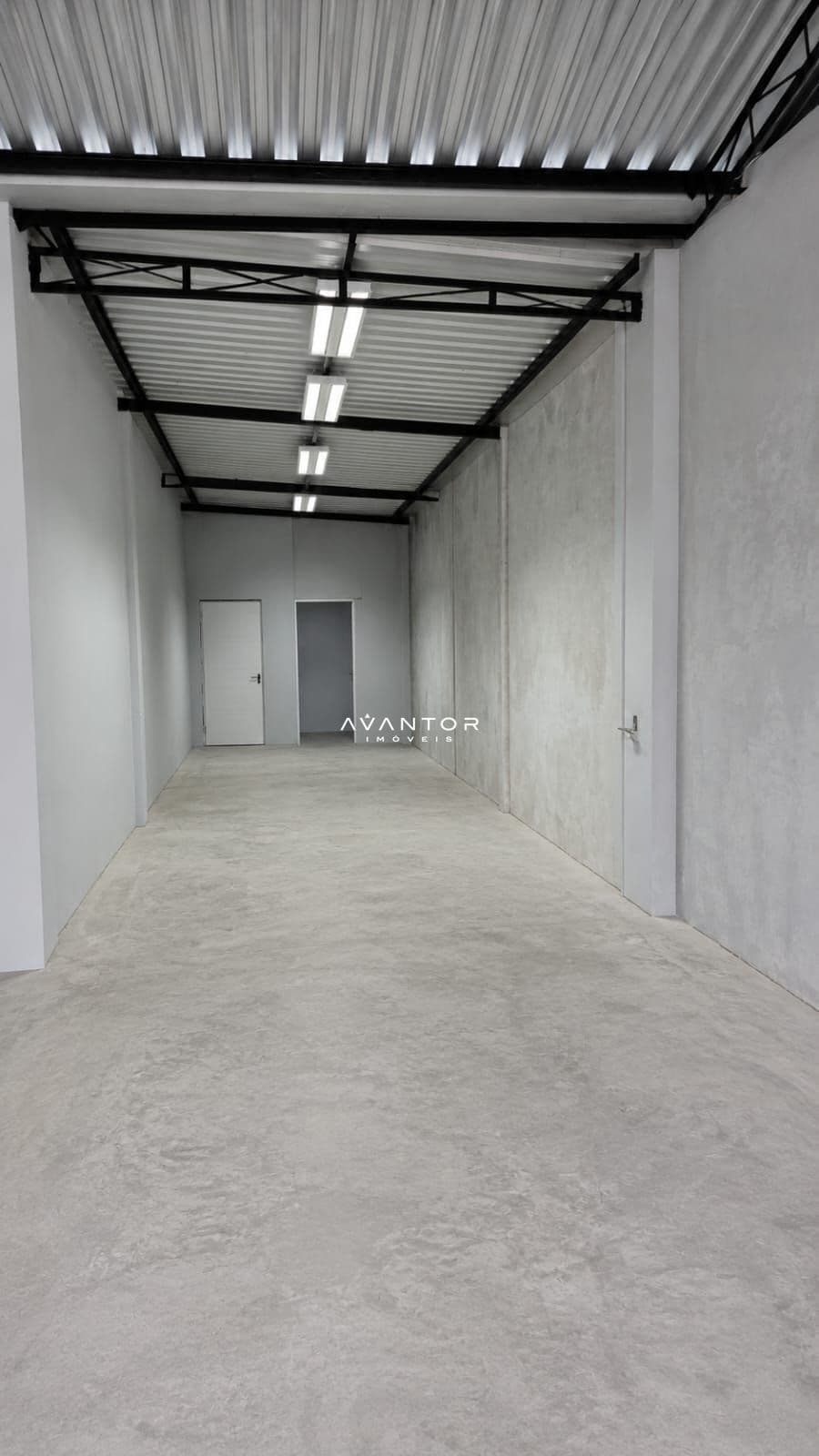 Pavilhão com 2 salas para alugar em Nossa Senhora Medianeira, Santa Maria/RS — foto 4 de 4